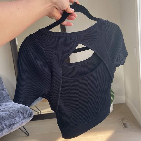 Ribbed black matching crop & long skirt outfit - Picture 5 of 8